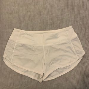 LIKE NEW Lululemon Speed Up Short 2.5”